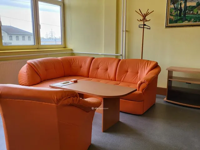 Eladó kereskedelmi és ipari ingatlan Debrecen 1000 nm