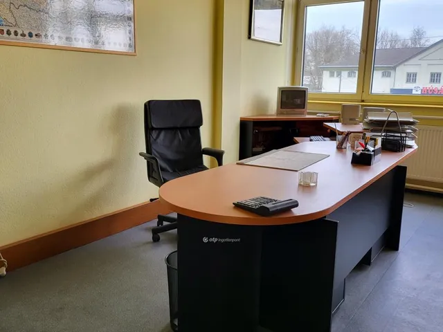 Eladó kereskedelmi és ipari ingatlan Debrecen 1000 nm