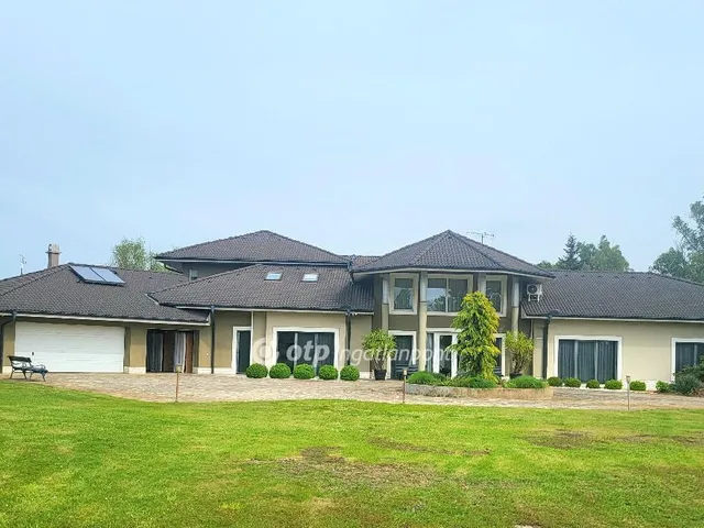 Eladó ház Debrecen 720 nm