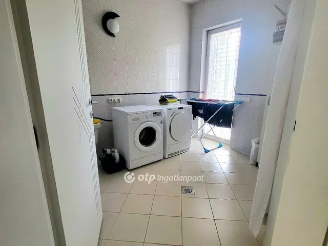 Eladó ház Debrecen 720 nm