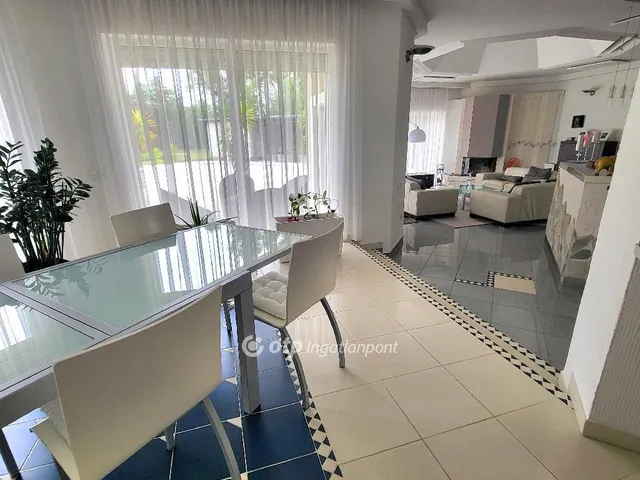 Eladó ház Debrecen 720 nm