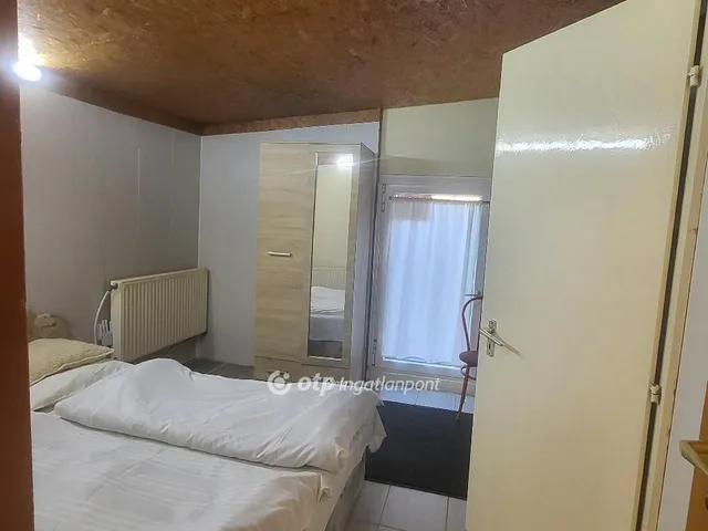 Eladó ház Mikepércs 1005 nm