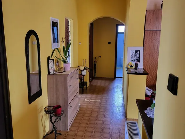 Eladó ház Mikepércs 162 nm