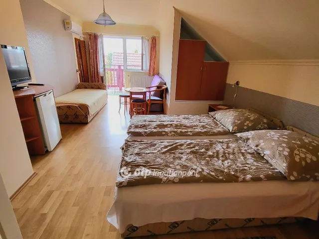 Eladó nyaraló Hajdúszoboszló 250 nm