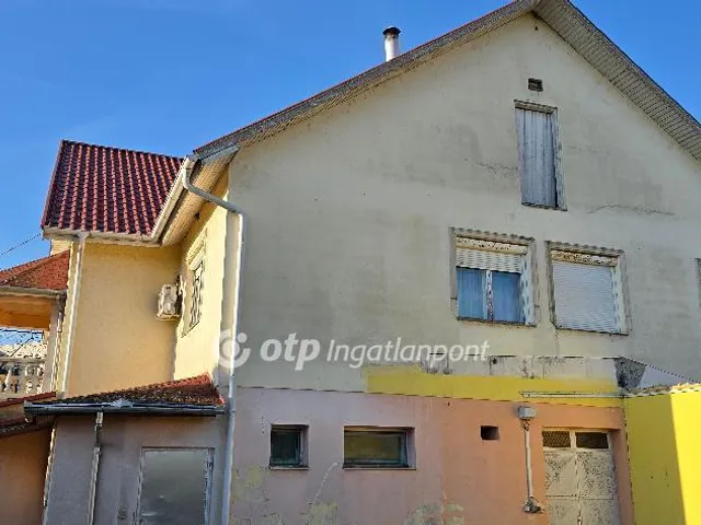 Eladó ház Hajdúnánás 242 nm