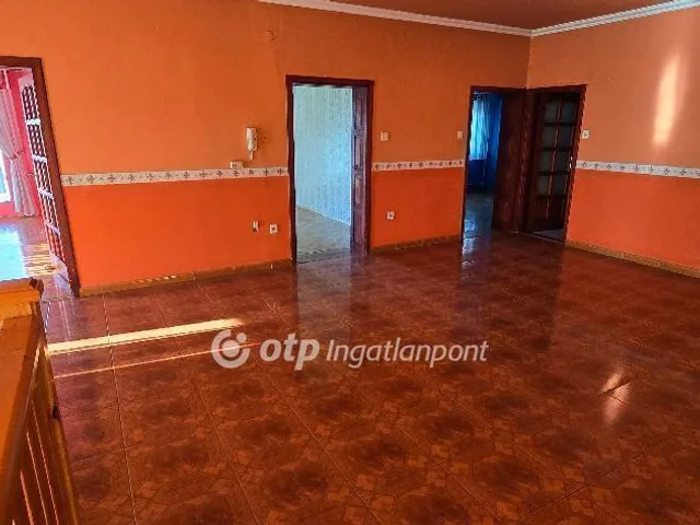 Eladó ház Hajdúnánás 242 nm