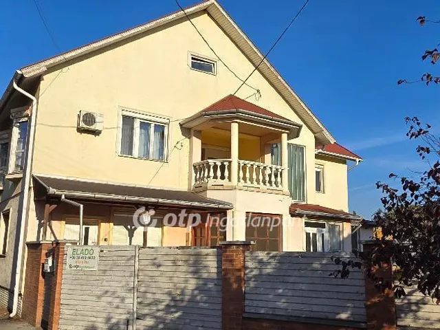 Eladó ház Hajdúnánás 242 nm