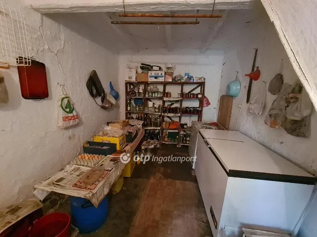 Eladó ház Zsáka 65 nm