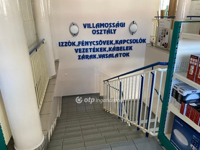 Eladó kereskedelmi és ipari ingatlan Debrecen 845 nm