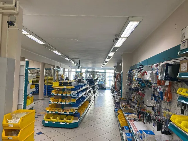 Eladó kereskedelmi és ipari ingatlan Debrecen 845 nm