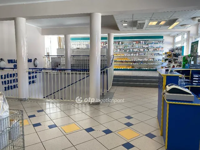 Eladó kereskedelmi és ipari ingatlan Debrecen 845 nm