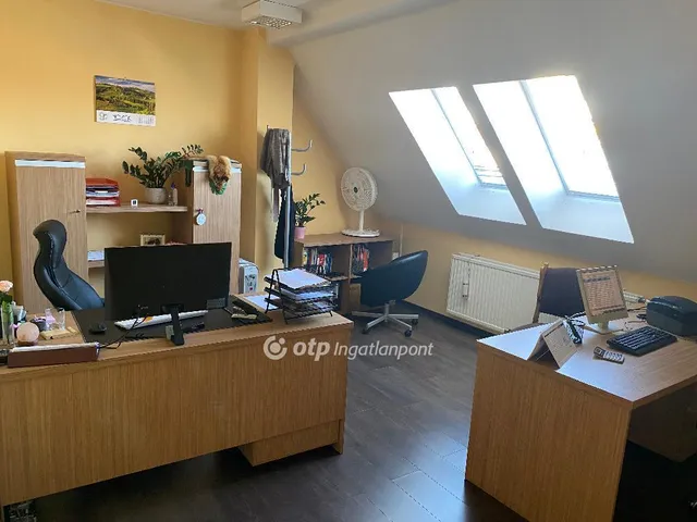 Eladó kereskedelmi és ipari ingatlan Debrecen 845 nm