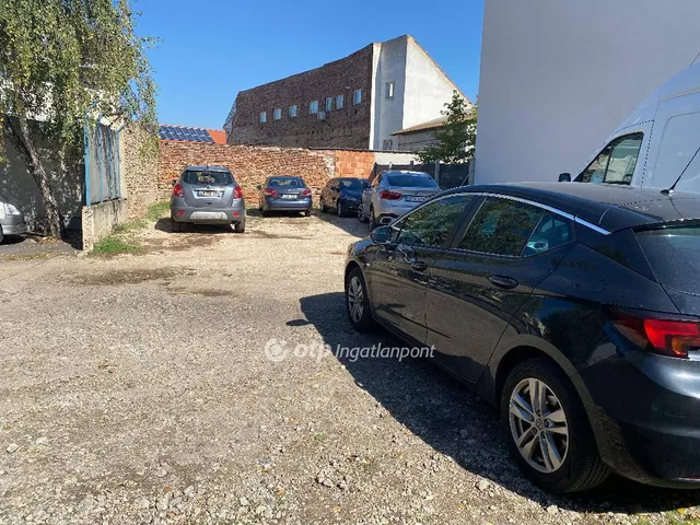 Eladó kereskedelmi és ipari ingatlan Debrecen 845 nm