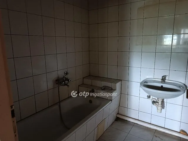 Eladó ház Tiszavasvári 236 nm