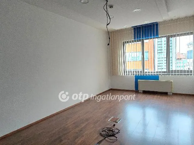 Kiadó kereskedelmi és ipari ingatlan Debrecen 510 nm