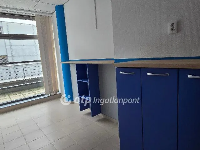 Kiadó kereskedelmi és ipari ingatlan Debrecen 510 nm