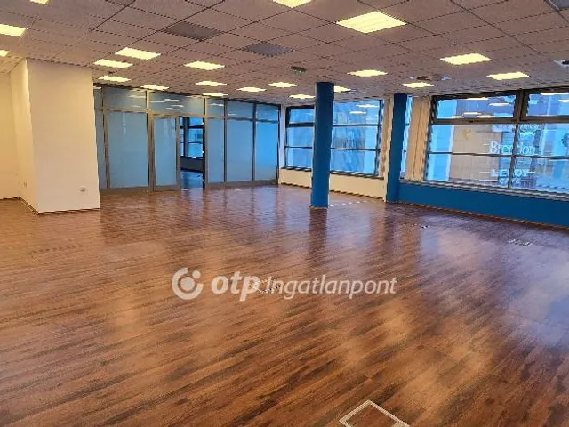 Kiadó kereskedelmi és ipari ingatlan Debrecen 510 nm