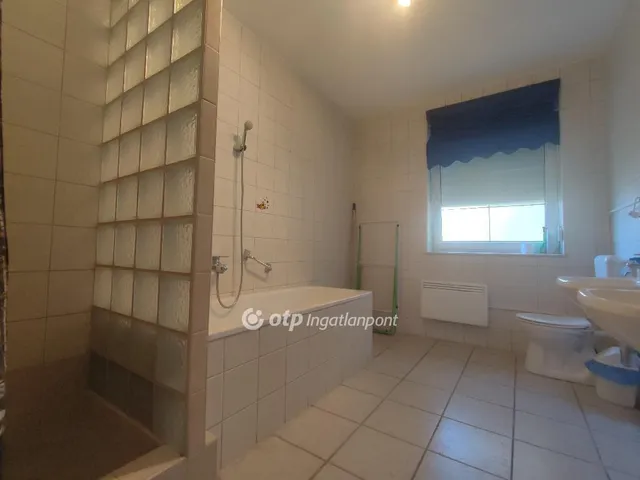 Eladó ház Hajdúszoboszló 251 nm