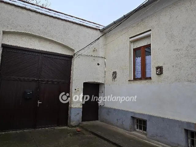 Eladó ház Debrecen 220 nm