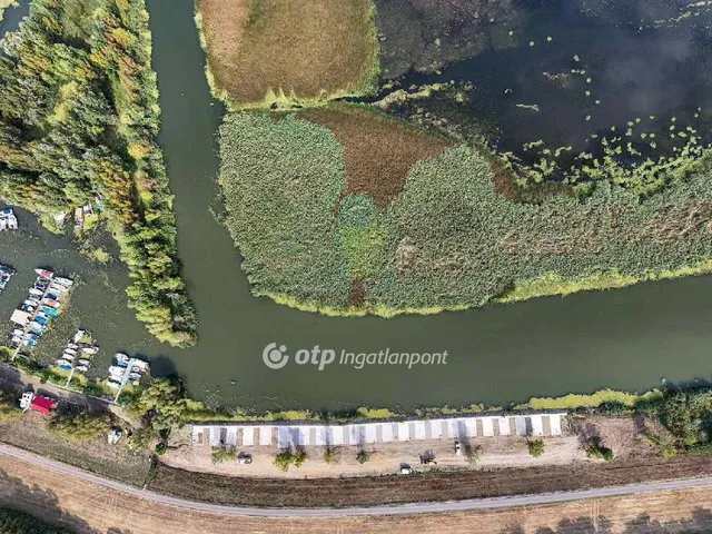 Eladó nyaraló Sarud 45 nm