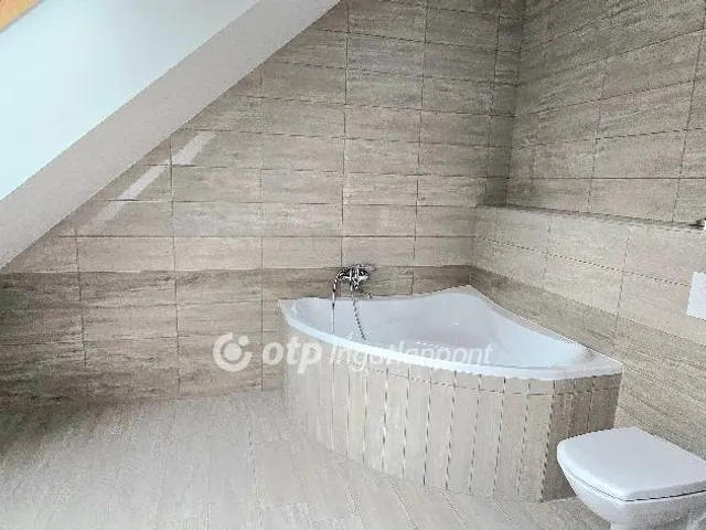 Eladó ház Debrecen 200 nm