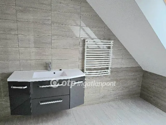 Eladó ház Debrecen 200 nm