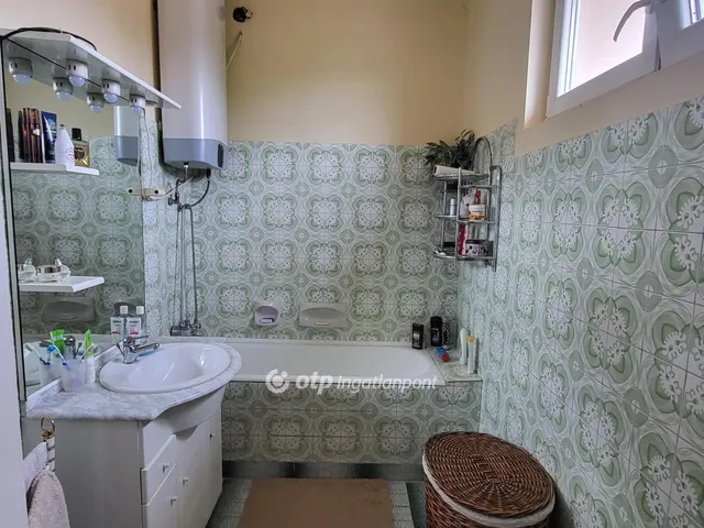 Eladó ház Mikepércs 200 nm