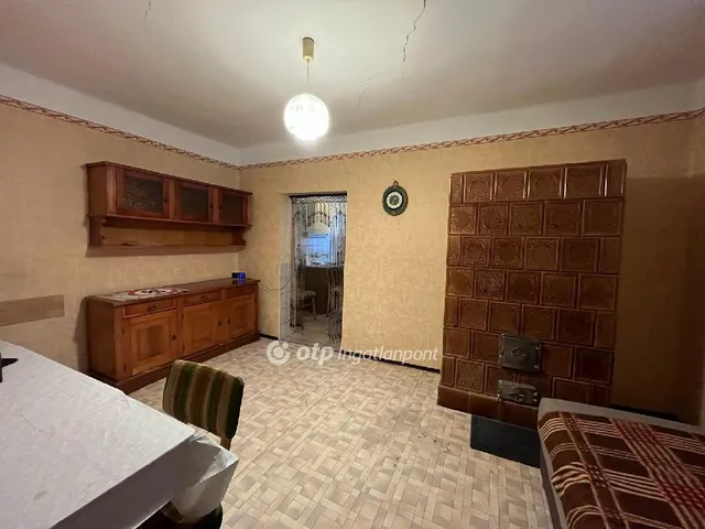 Eladó ház Zsáka 84 nm