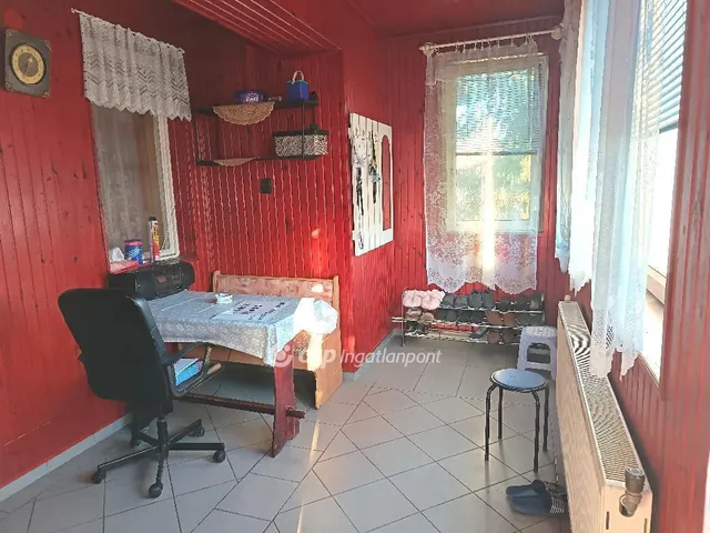 Eladó ház Mikepércs 91 nm