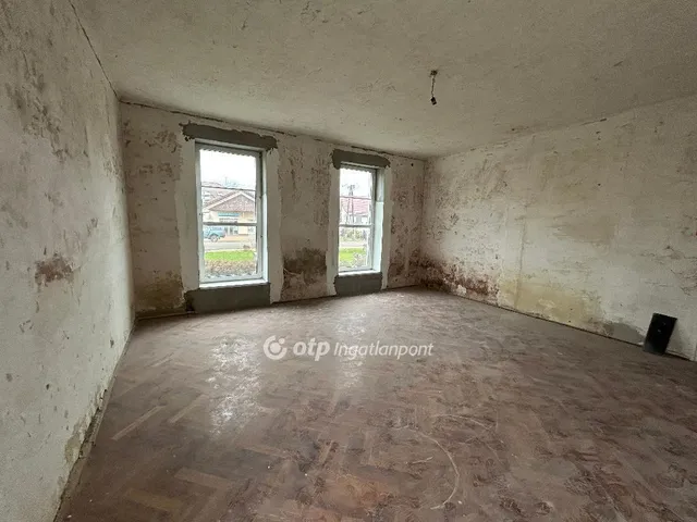 Eladó ház Biharkeresztes 446 nm