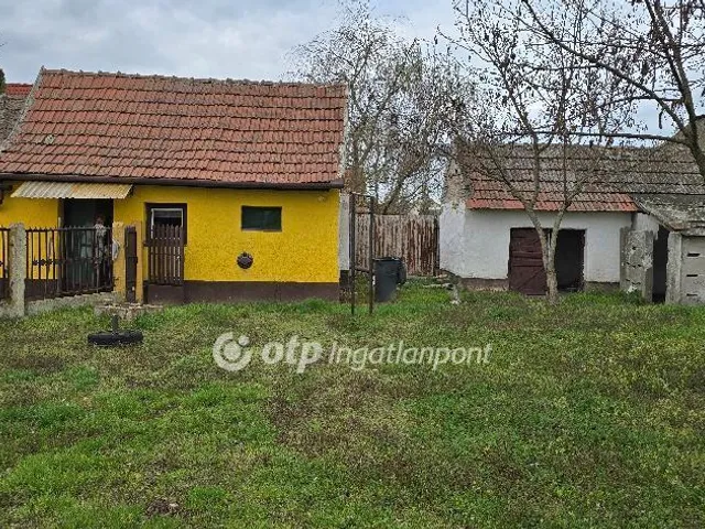 Eladó ház Mikepércs 80 nm