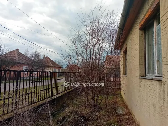 Eladó ház Biharkeresztes 56 nm