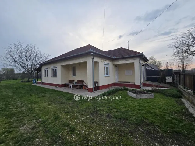 Eladó ház Kaba 112 nm