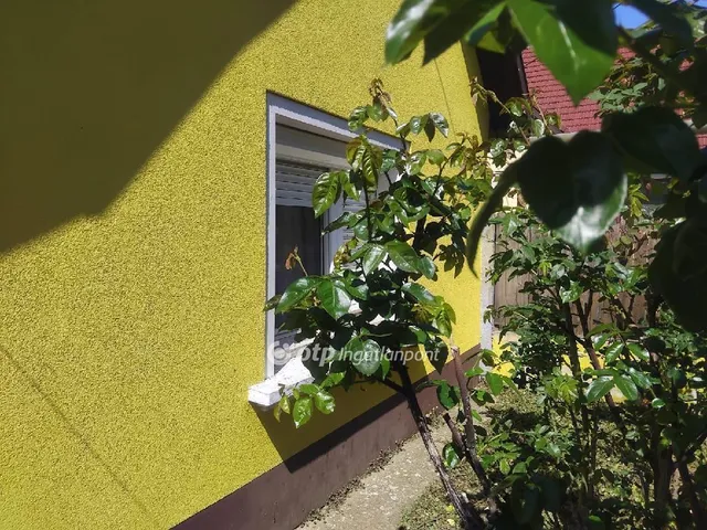 Eladó ház Hajdúböszörmény, Középkert 72 nm