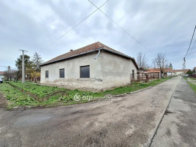 Eladó ház Biharnagybajom 113 nm