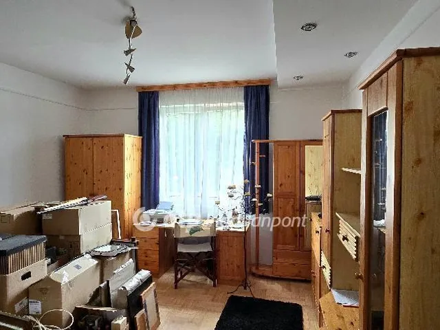 Eladó ház Debrecen 240 nm