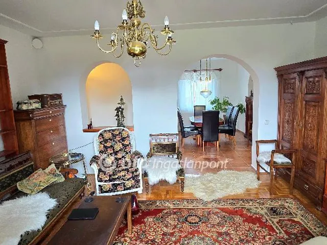 Eladó ház Debrecen 240 nm