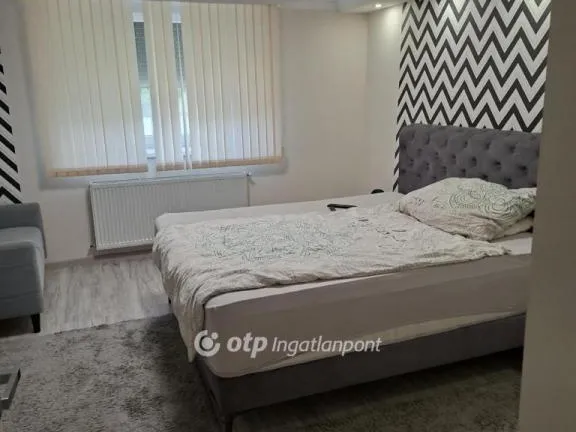 Eladó ház Hajdúböszörmény, Középkert 130 nm