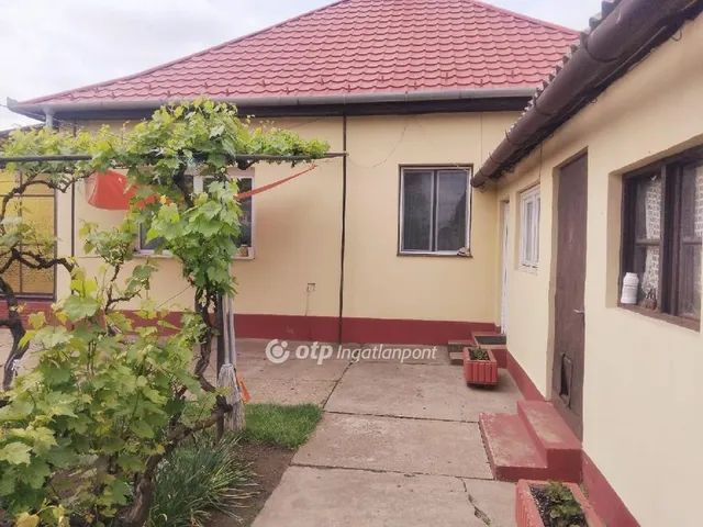 Eladó ház Hajdúhadház 100 nm