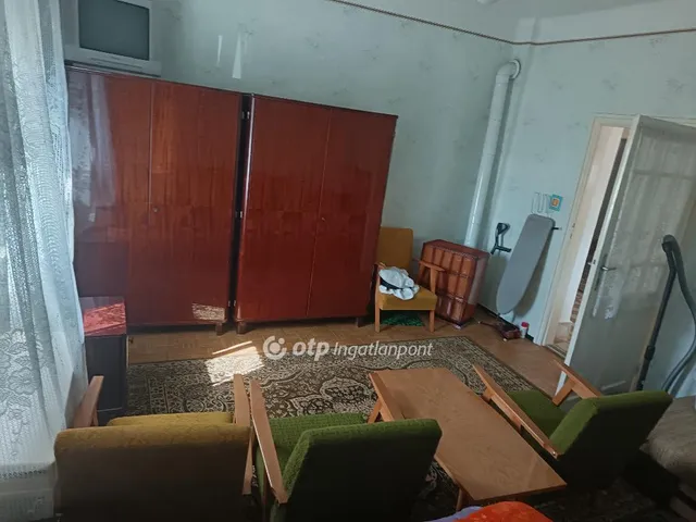 Eladó ház Zsáka 74 nm