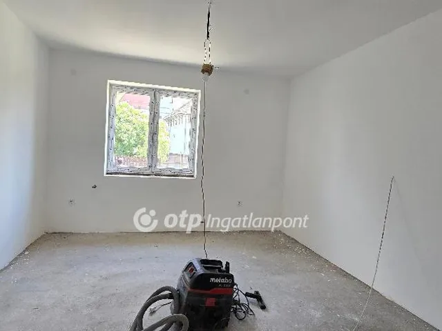 Eladó ház Mikepércs 106 nm