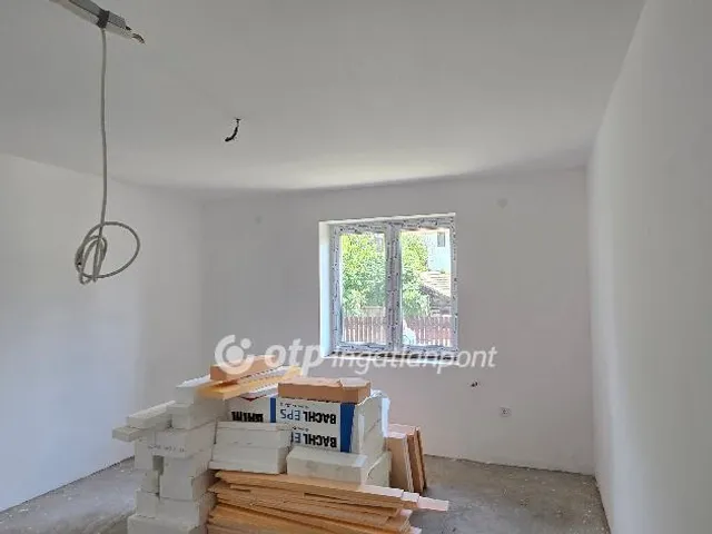 Eladó ház Mikepércs 106 nm