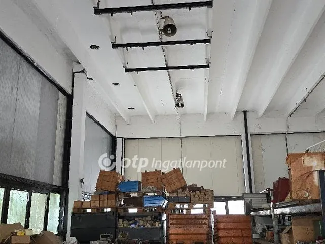 Eladó kereskedelmi és ipari ingatlan Berettyóújfalu 750 nm