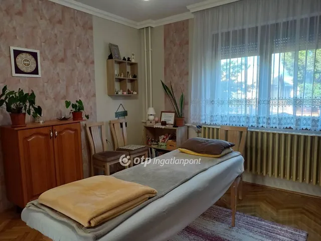 Eladó ház Hajdúböszörmény 240 nm