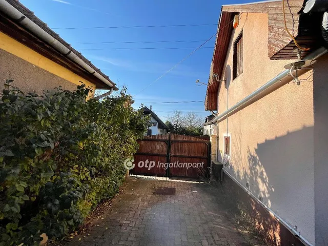 Eladó ház Téglás 70 nm