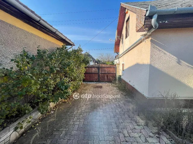 Eladó ház Téglás 70 nm