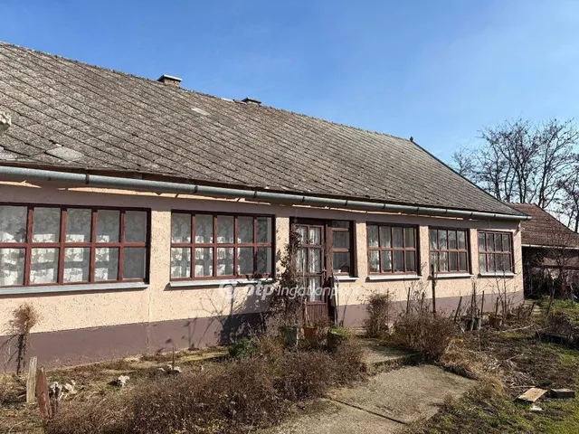 Eladó ház Esztár 62 nm