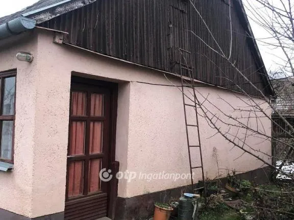 Eladó ház Esztár 62 nm