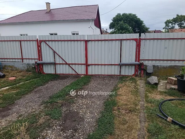 Eladó ház Hajdúszovát 130 nm