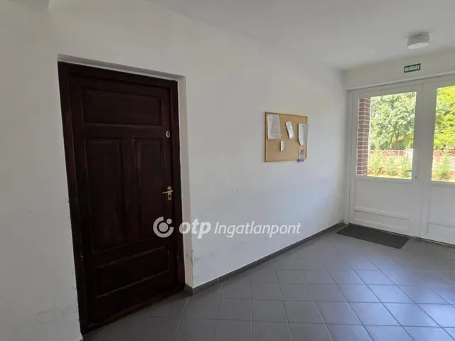 Eladó lakás Debrecen, Postakert 30 nm